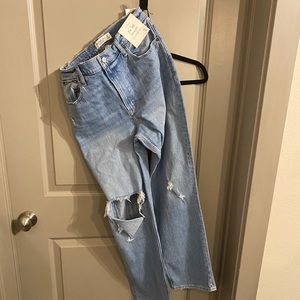 Abercrombie & fitch the 90’s straight unltra high rise jeans size 8R OBO
